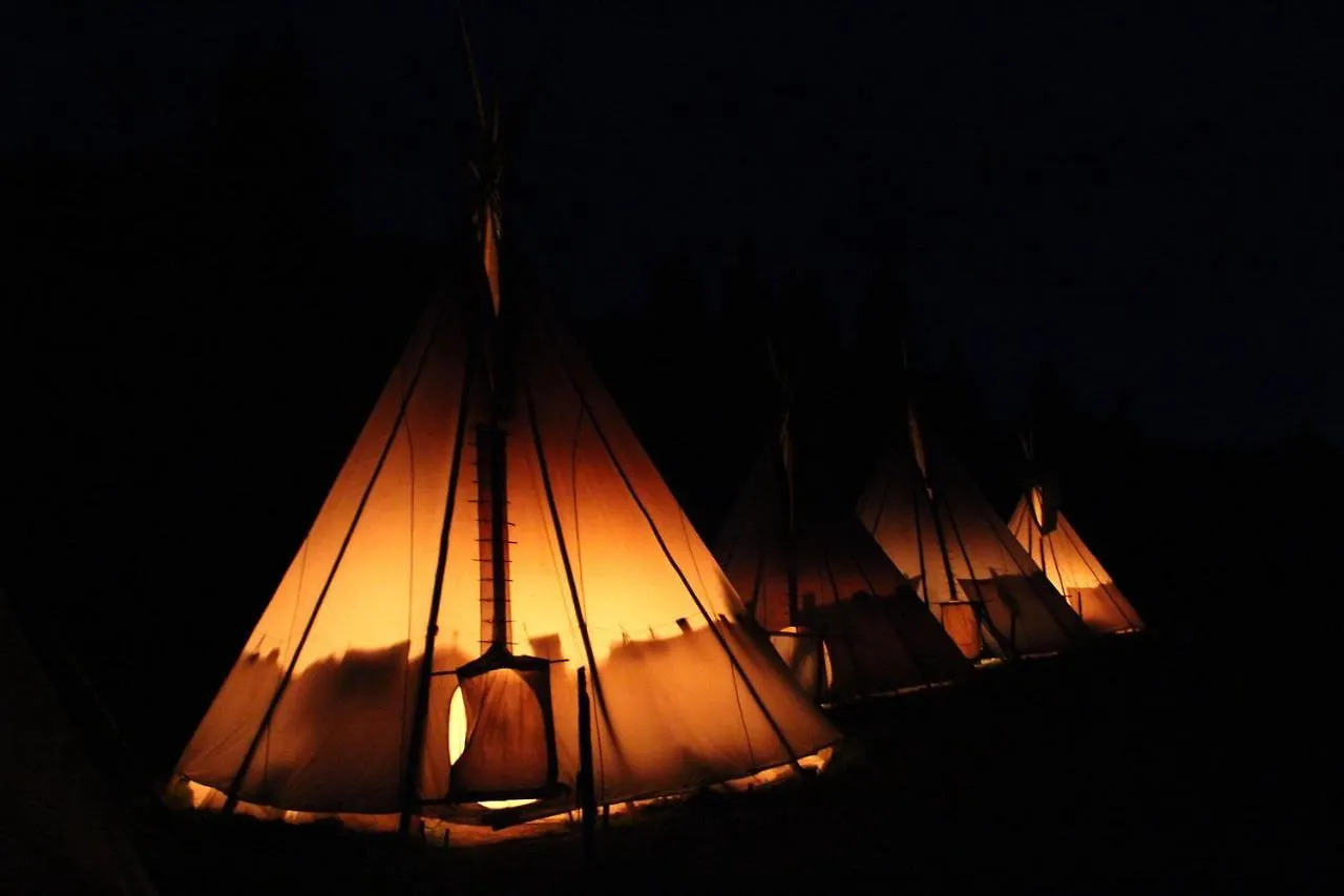 Luxury tent Les Tipis Du Beaufortain Beaufort
