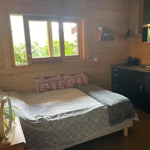 1 Pièce Situé Dans Un Appartement